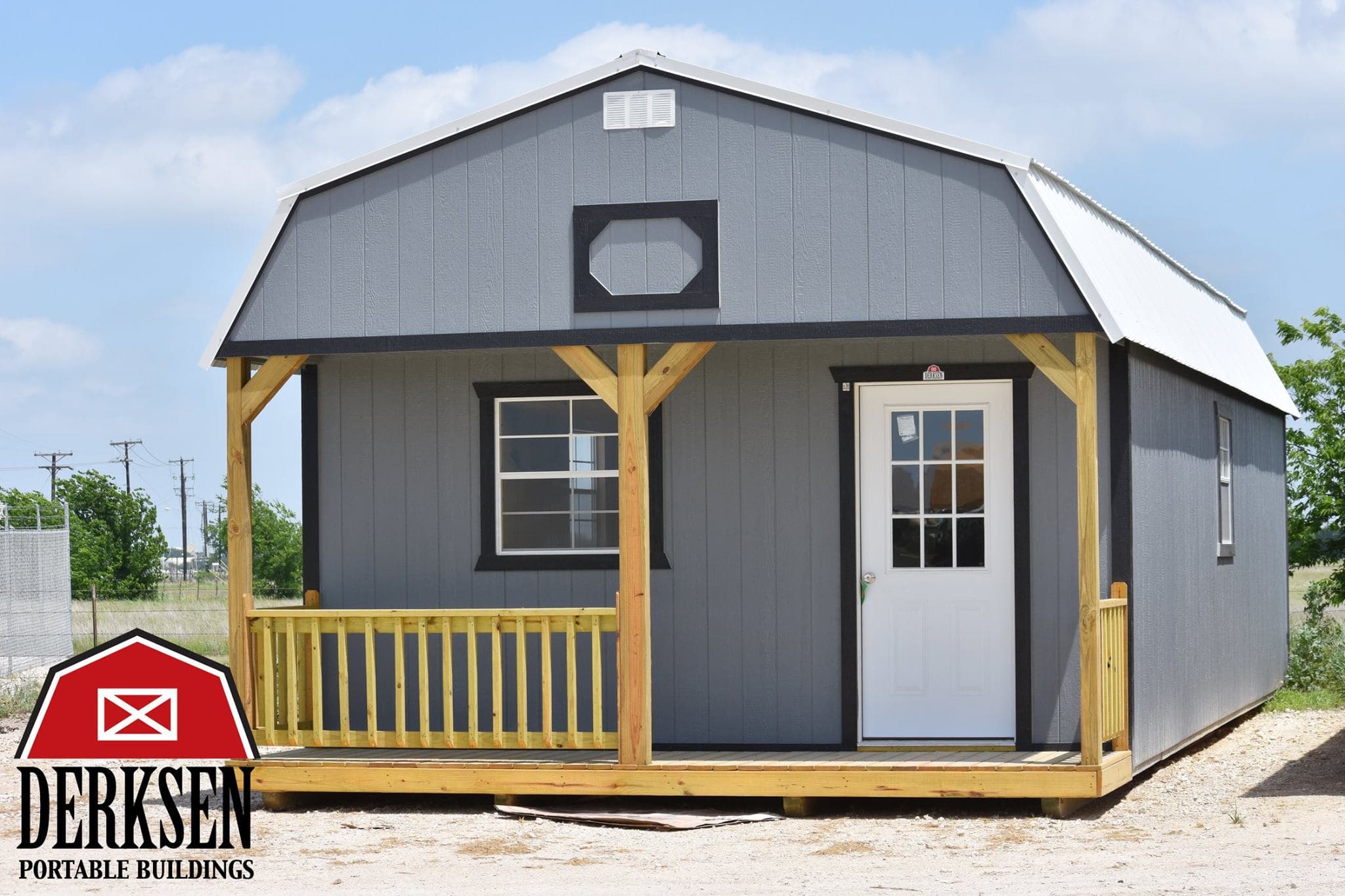 Deluxe Lofted 1