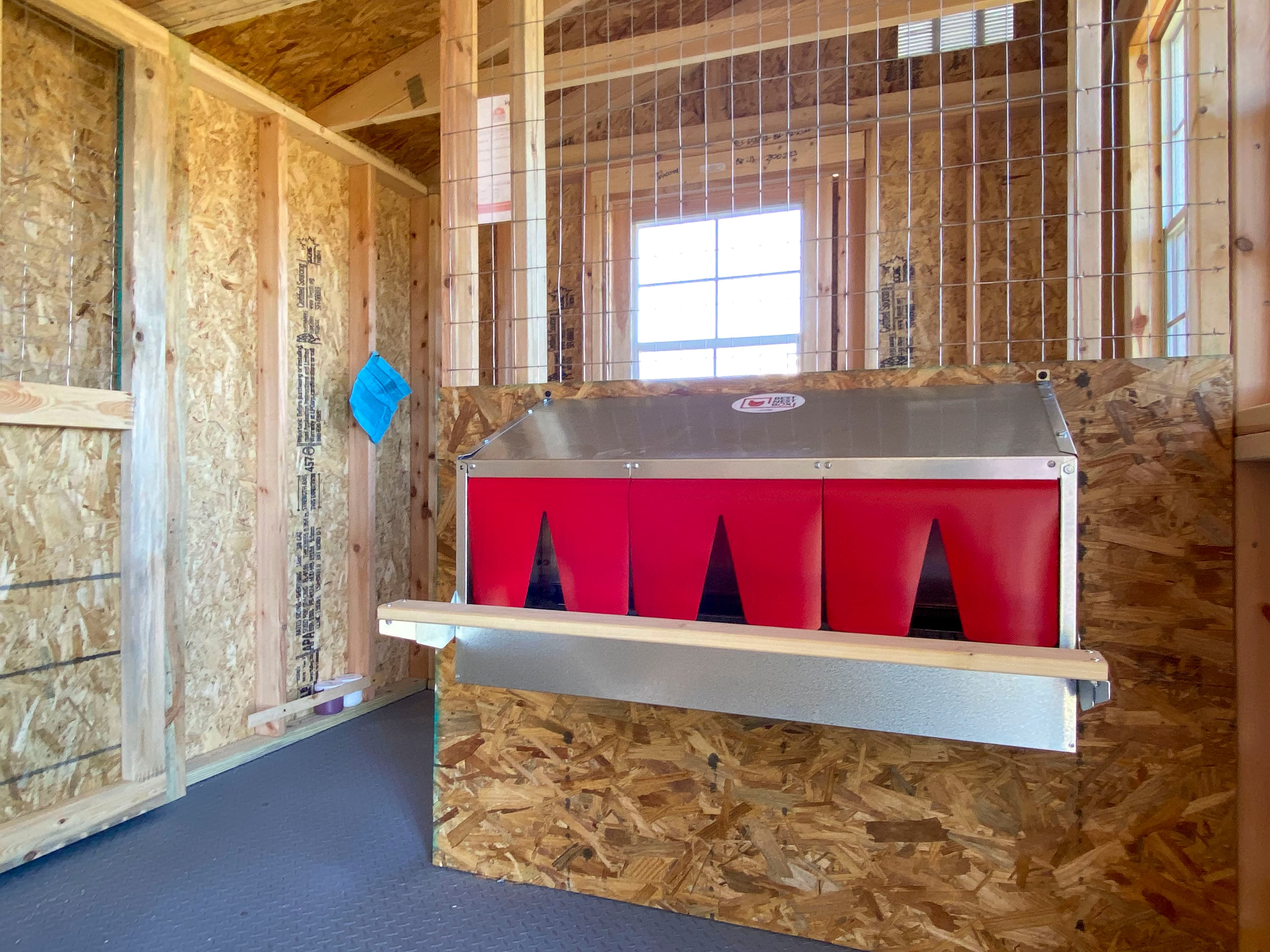 8X12 Chicken Coop Inside
